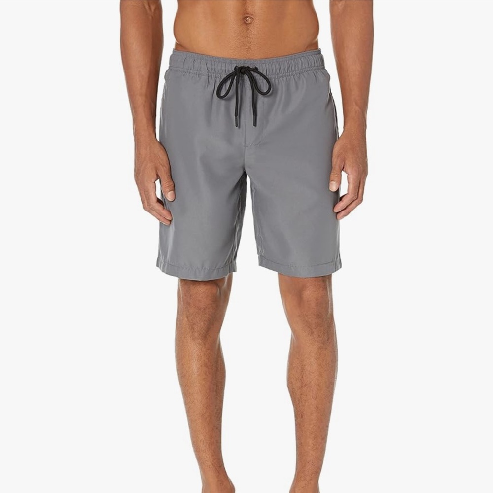 Amazon Essentials Men's 9" Quick-Dry Swim Trunk